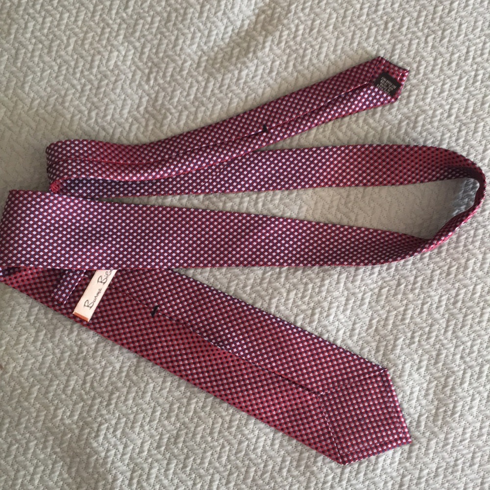 Burma Bilas Tie